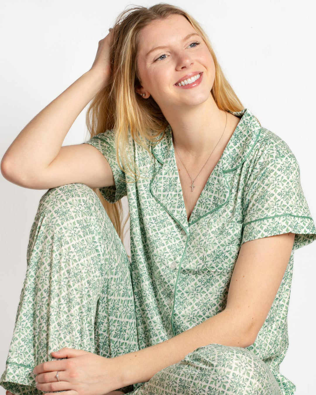 Emerald/White Women's Lounge Set - The Royal Standard