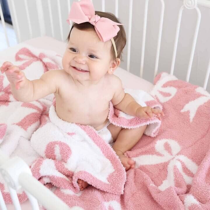 CuddleLane™ Bows Luxe Blankets - Caden Lane