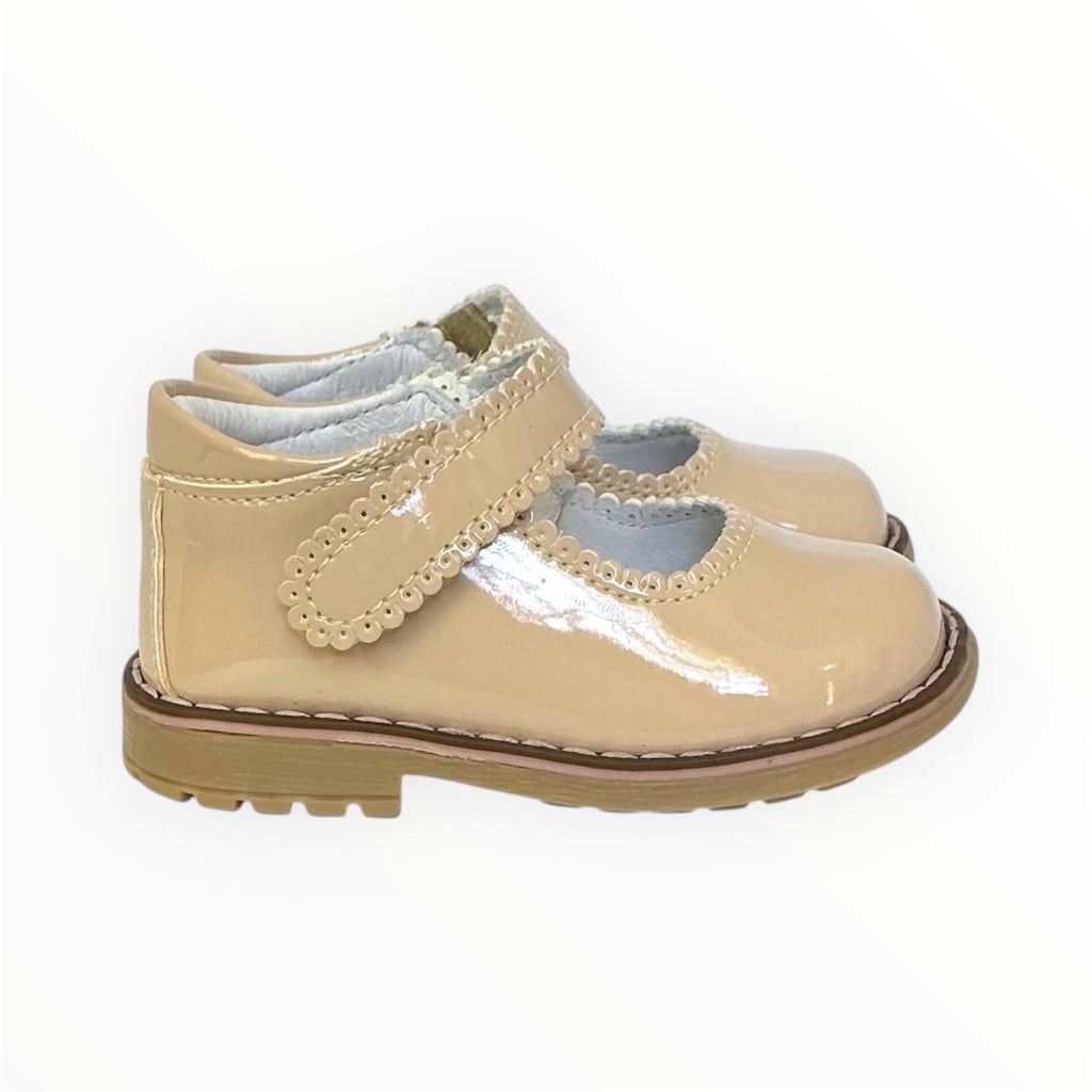 Oat Patent Mary Jane Shoes - Nomandino
