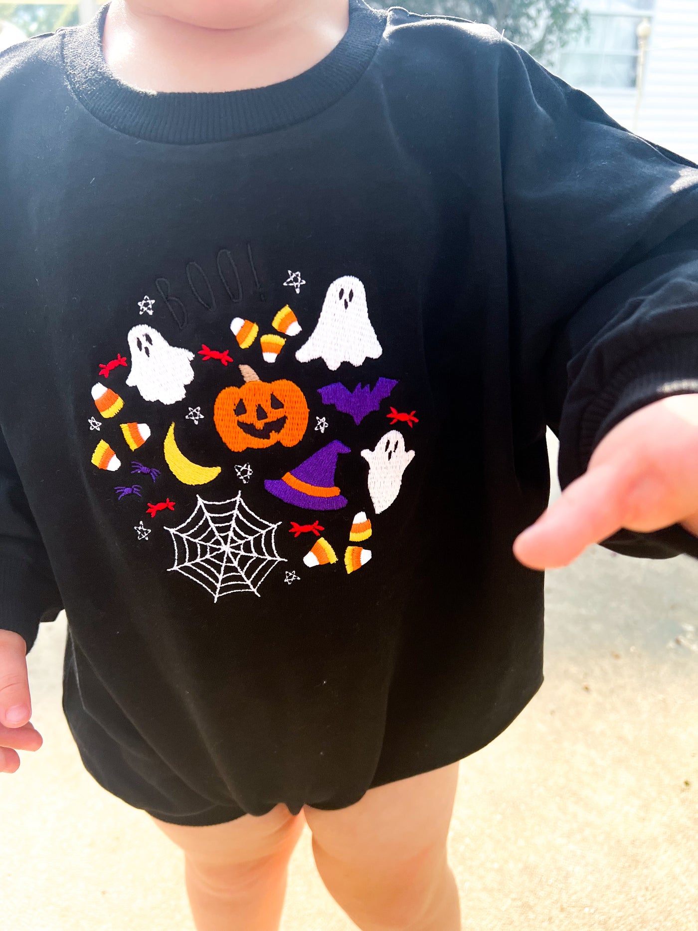 Embroidered Halloween Sweater Bubble