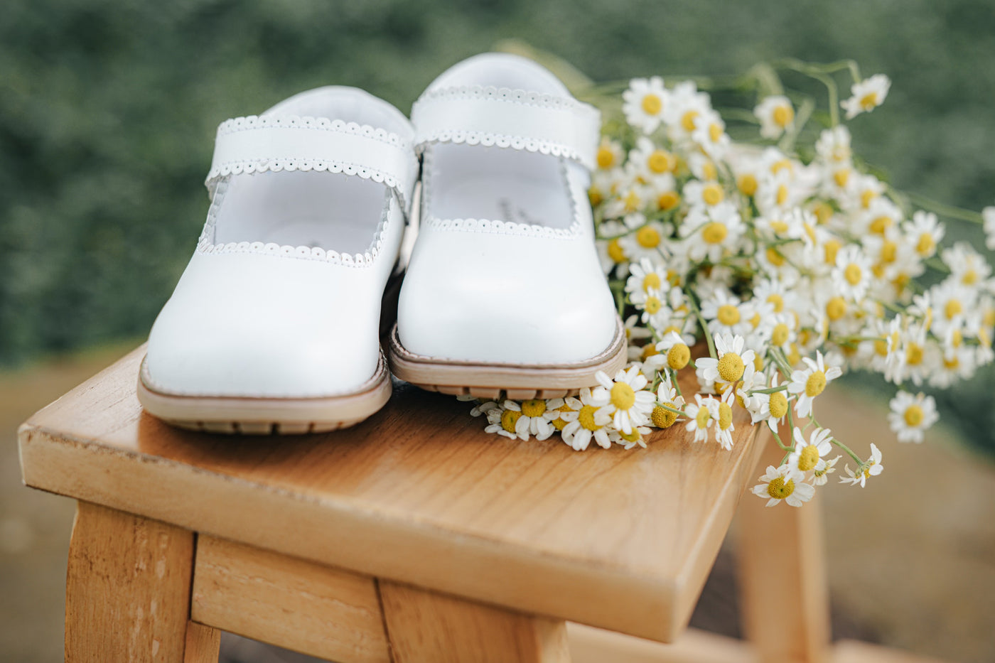 White Mary Jane Shoes - Nomandino