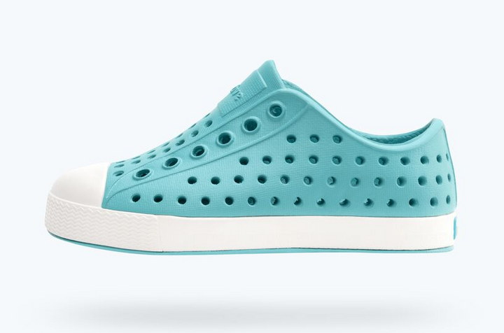 Native Jefferson Sugarlite Shoes in Pool Blue