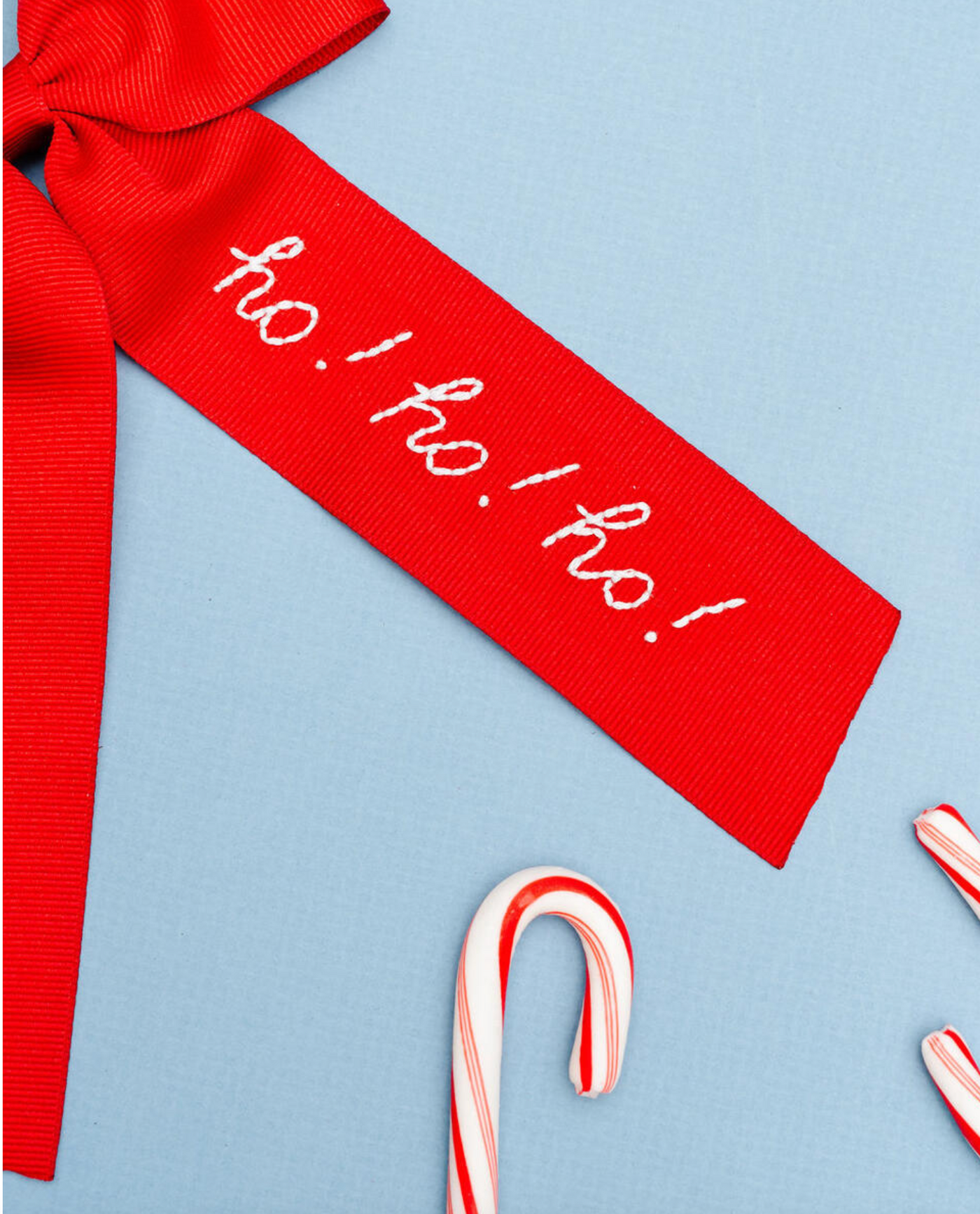 Red Christmas Tails Down Ribbon Bow - Winn & William