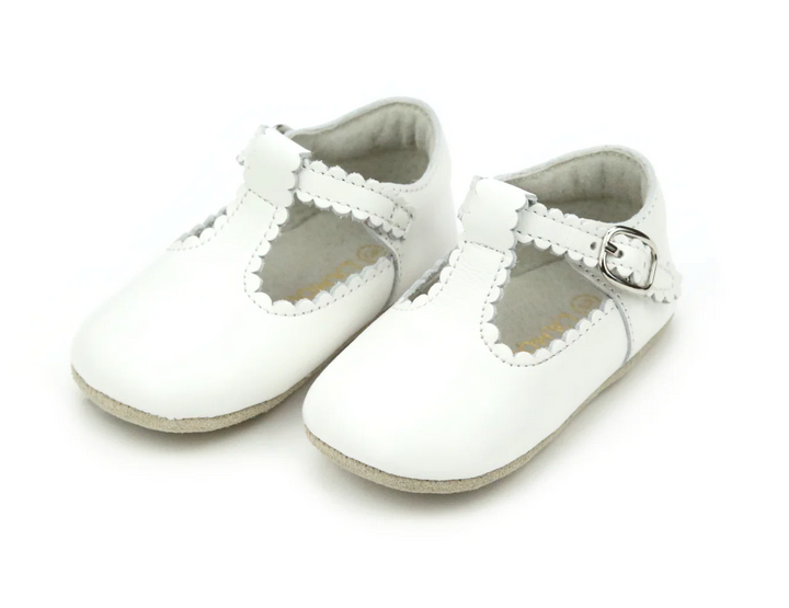 Scalloped T-Strap Mary Jane Crib Shoe - L'Amour