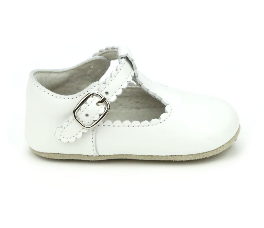 Scalloped T-Strap Mary Jane Crib Shoe - L'Amour