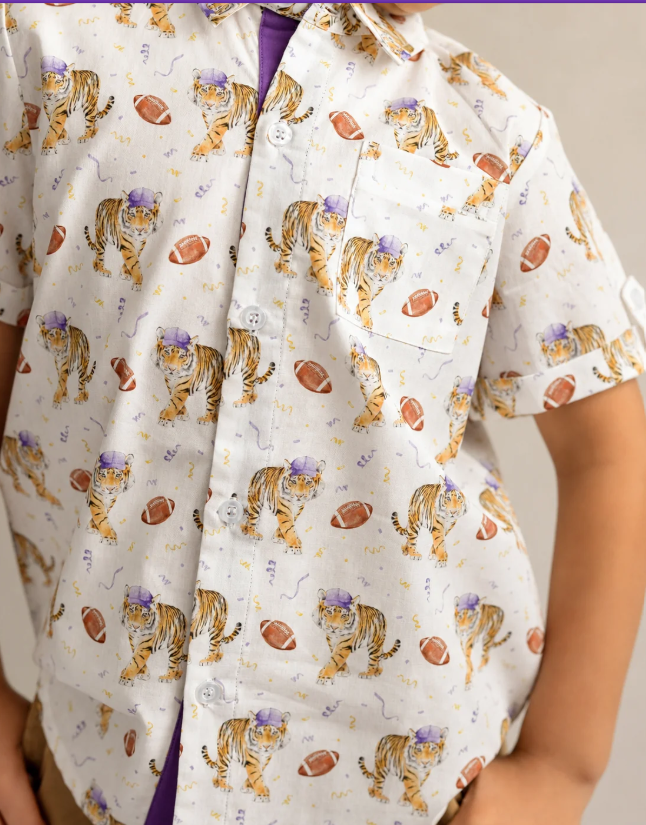 Kickoff in Louisiana Short Sleeve Collared Shirt - Nola Tawk
