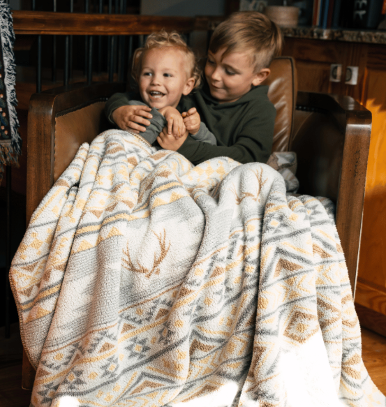 Whitetail Aztec Sherpa Blanket - Burlebo