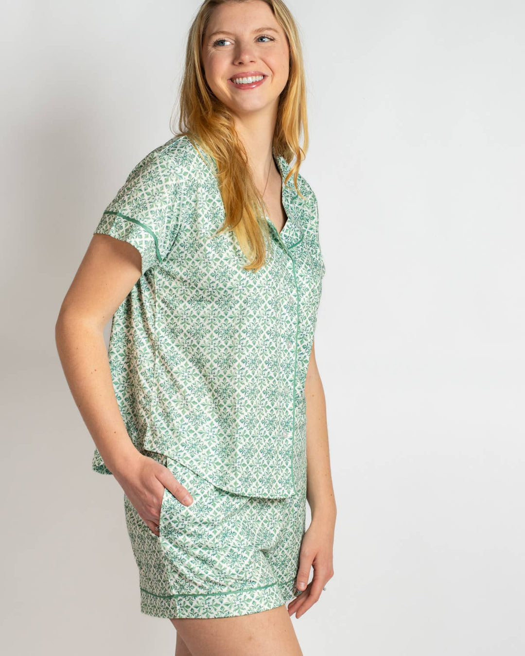 Emerald/White Women's Lounge Set - The Royal Standard