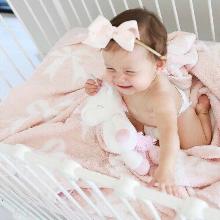 CuddleLane™ Bows Luxe Blankets - Caden Lane